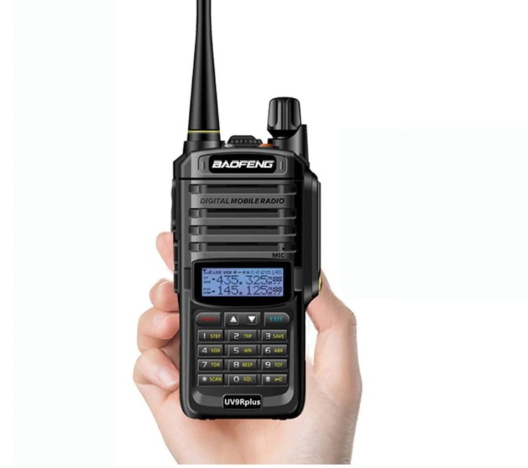 baofeng-uv-9r-plus-radiotelef_34940.jpg
